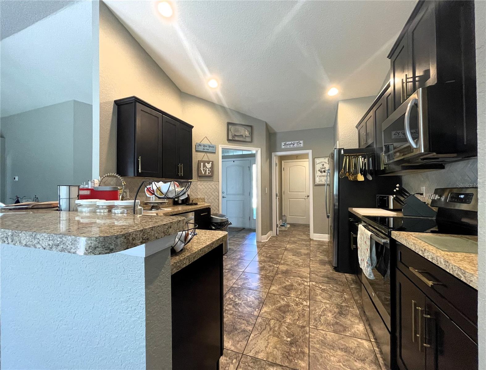 12342 QUIGLEY AVE, WEEKI WACHEE, FL, 34614