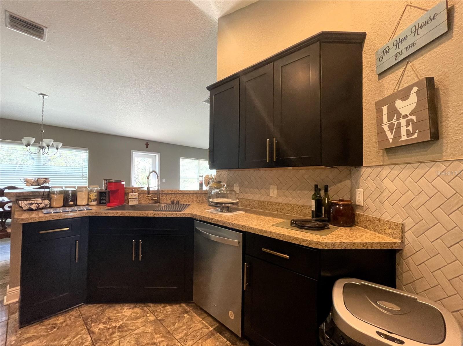 12342 QUIGLEY AVE, WEEKI WACHEE, FL, 34614
