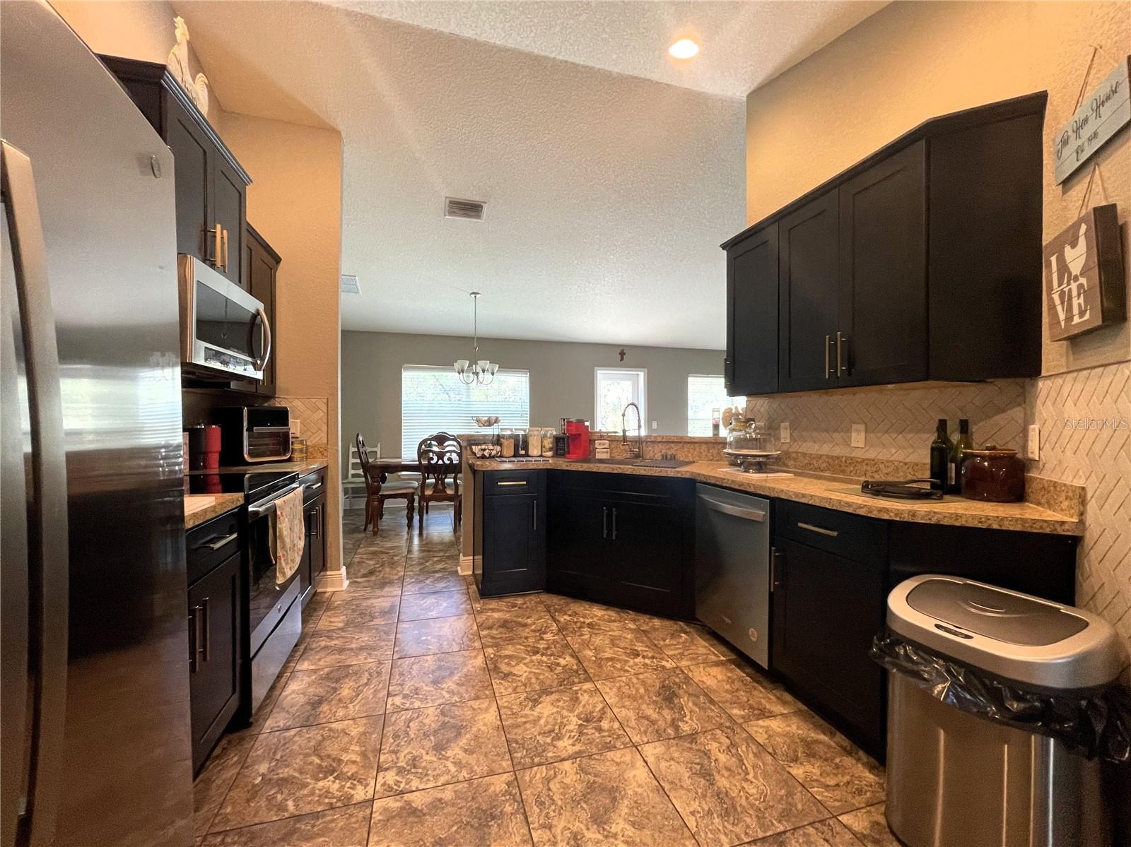 12342 QUIGLEY AVE, WEEKI WACHEE, FL, 34614