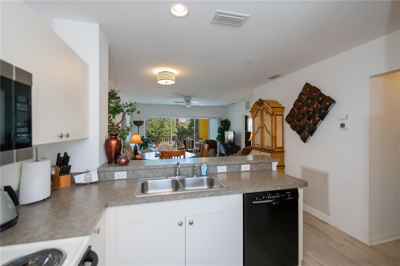 2060 WILLOW HAMMOCK CIR #207, PUNTA GORDA, FL, 33983
