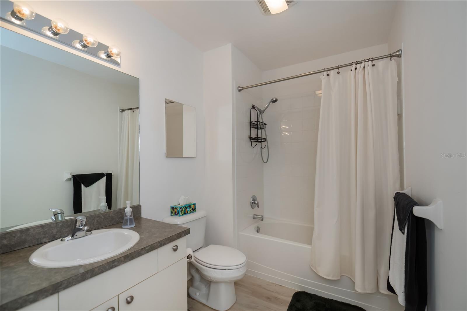 2060 WILLOW HAMMOCK CIR #207, PUNTA GORDA, FL, 33983