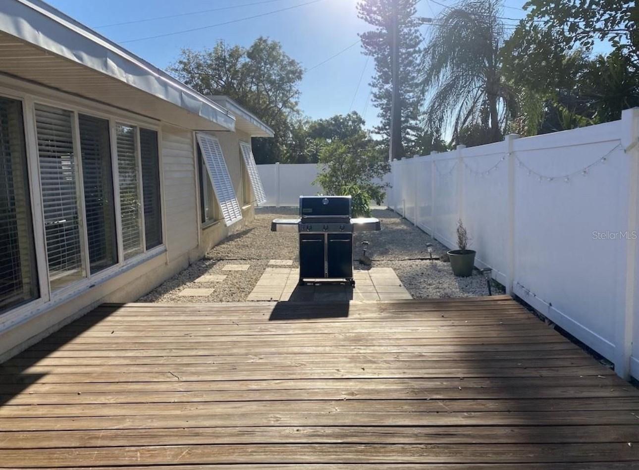 2403 CONSTITUTION BLVD, SARASOTA, FL, 34231