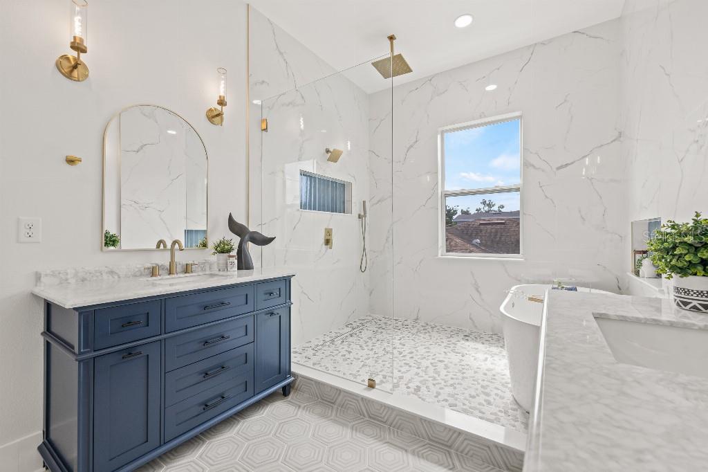 1405 50TH AVE N, ST PETERSBURG, FL, 33703