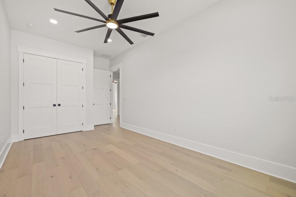 1405 50TH AVE N, ST PETERSBURG, FL, 33703