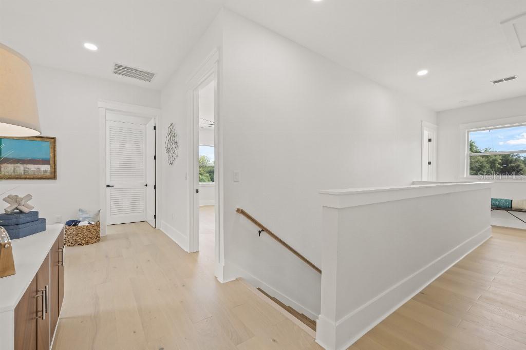 1405 50TH AVE N, ST PETERSBURG, FL, 33703