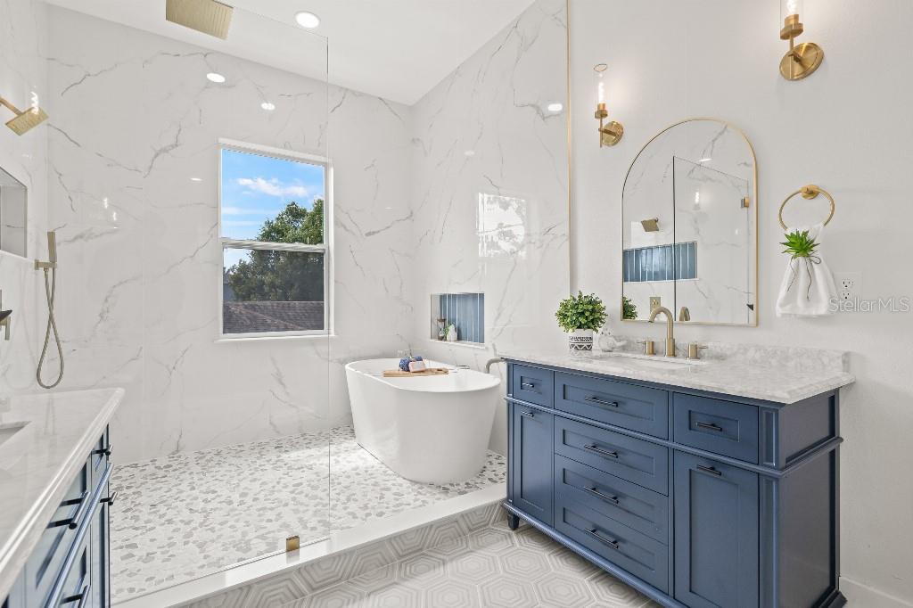 1405 50TH AVE N, ST PETERSBURG, FL, 33703
