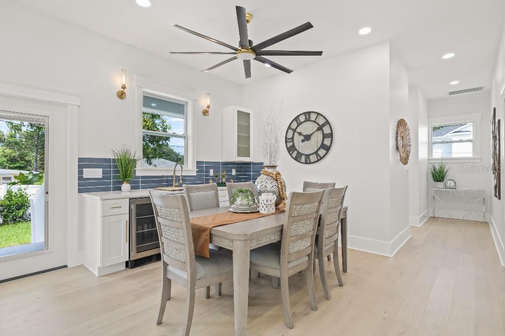 1405 50TH AVE N, ST PETERSBURG, FL, 33703