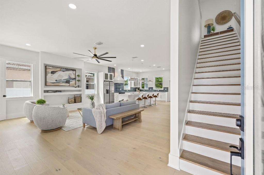1405 50TH AVE N, ST PETERSBURG, FL, 33703