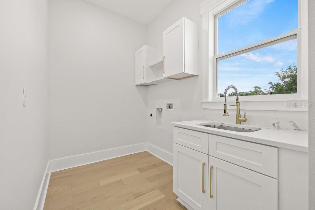 1405 50TH AVE N, ST PETERSBURG, FL, 33703