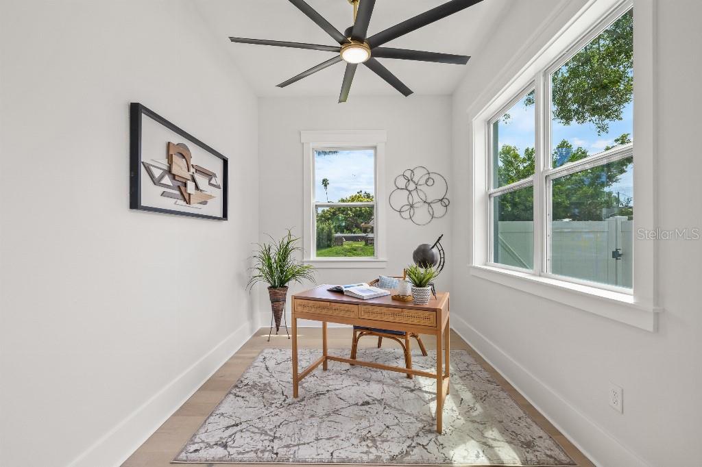 1405 50TH AVE N, ST PETERSBURG, FL, 33703