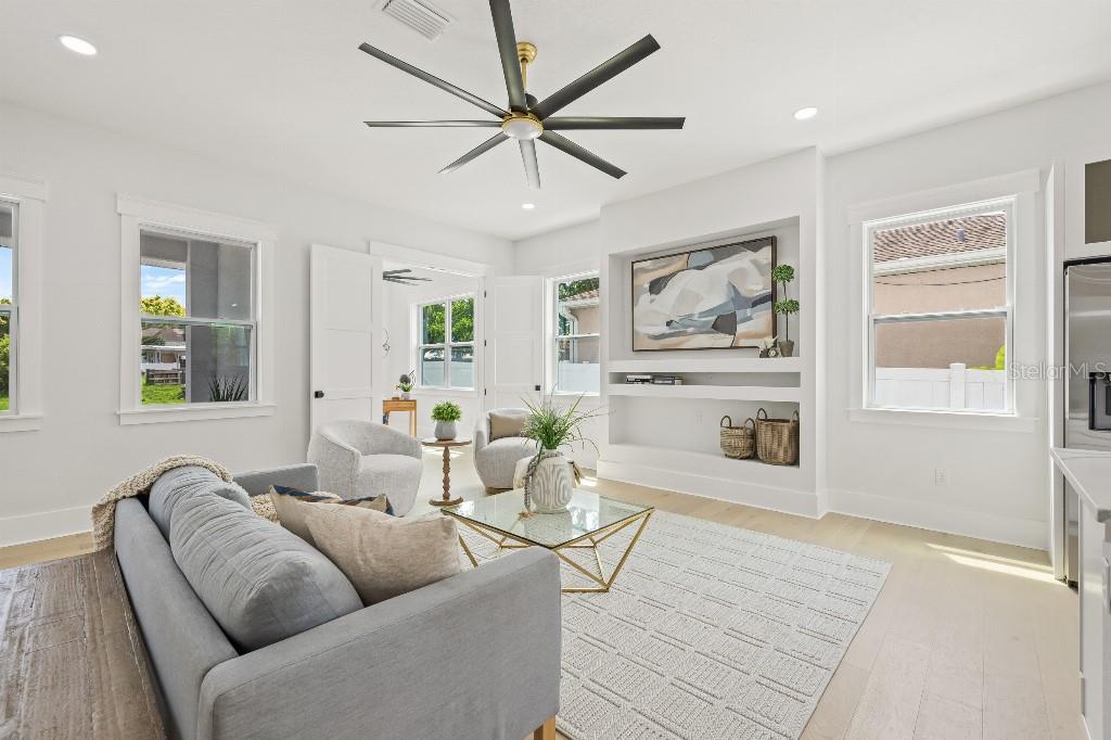 1405 50TH AVE N, ST PETERSBURG, FL, 33703