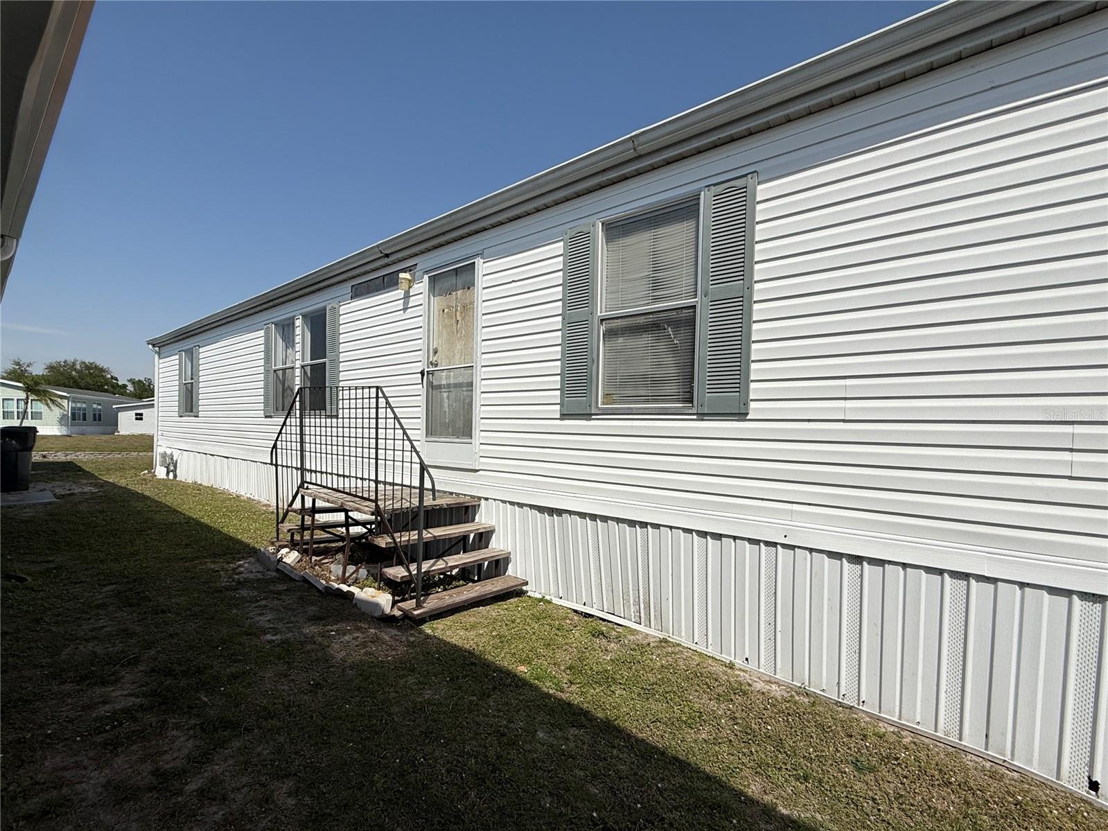 215 S PORT ROYAL LN, APOLLO BEACH, FL, 33572