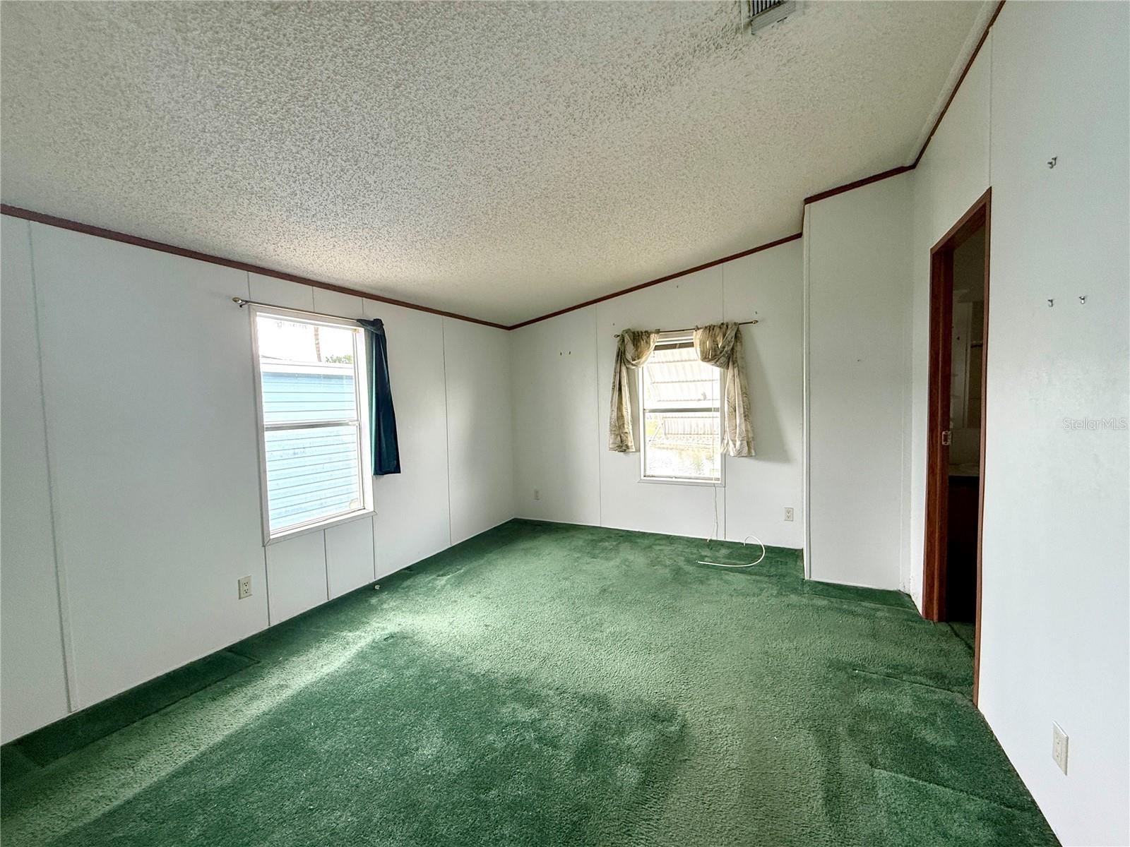 215 S PORT ROYAL LN, APOLLO BEACH, FL, 33572