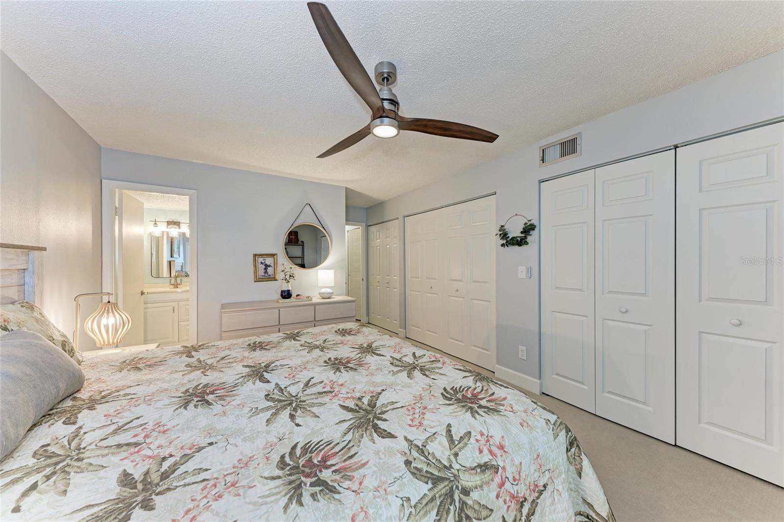 5643 MIDNIGHT PASS RD #909, SARASOTA, FL, 34242
