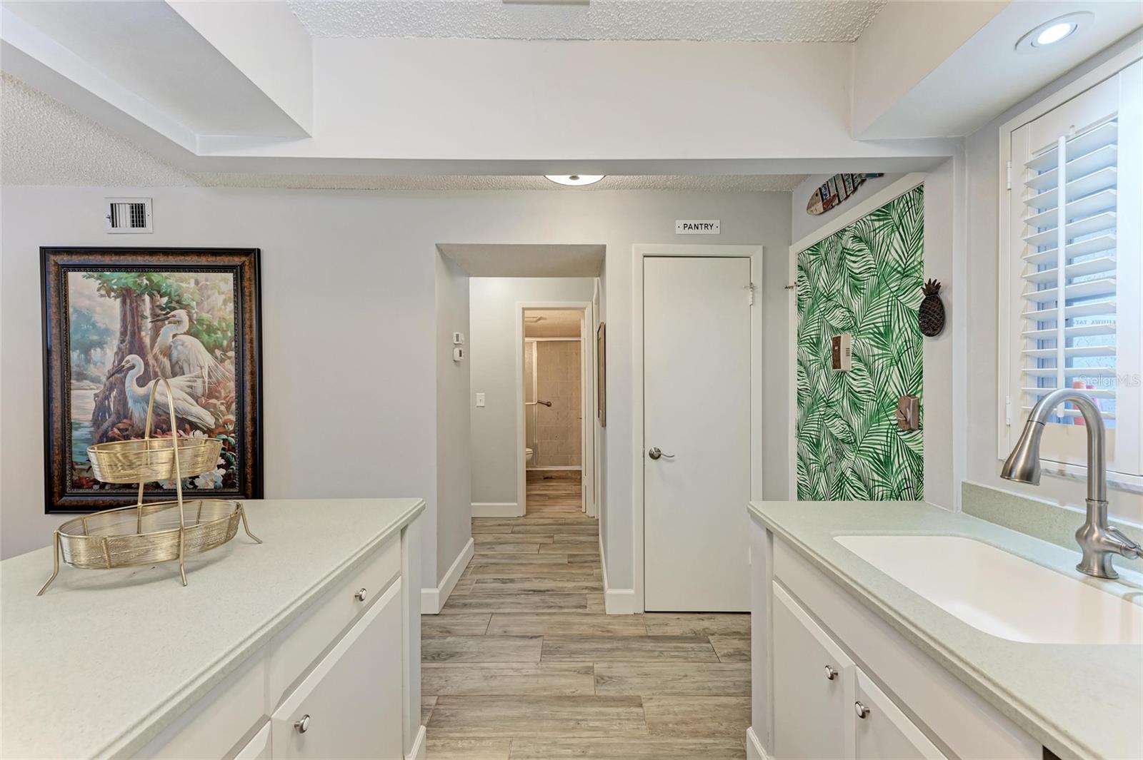 5643 MIDNIGHT PASS RD #909, SARASOTA, FL, 34242
