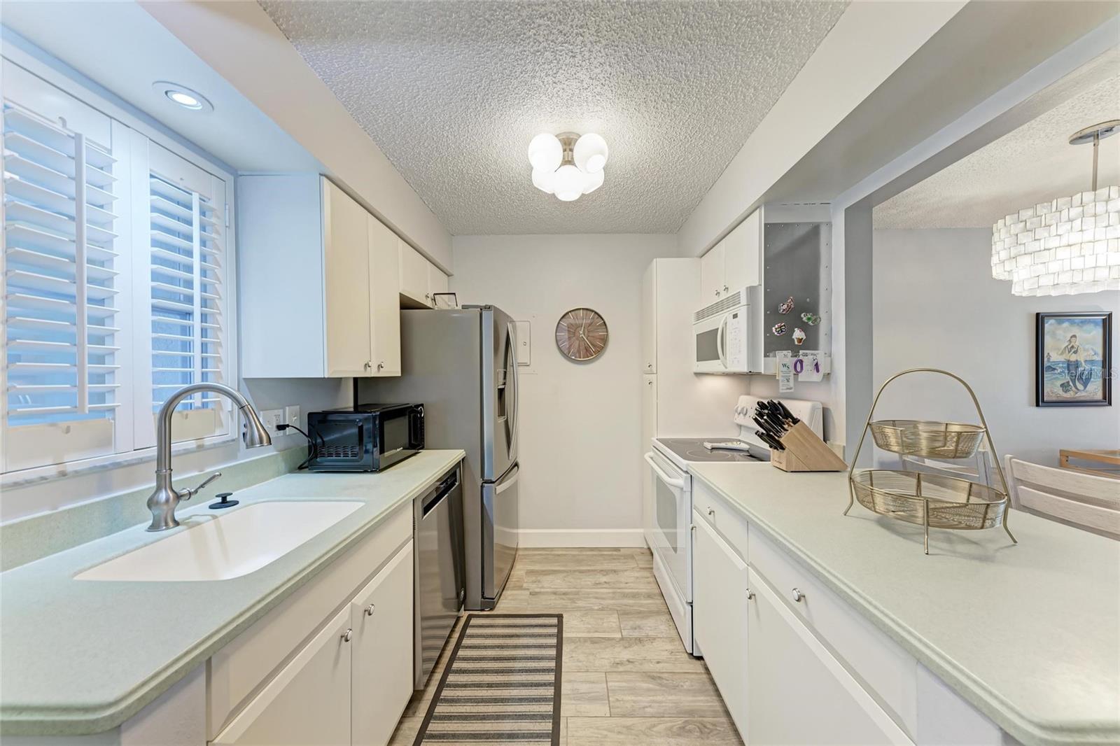5643 MIDNIGHT PASS RD #909, SARASOTA, FL, 34242