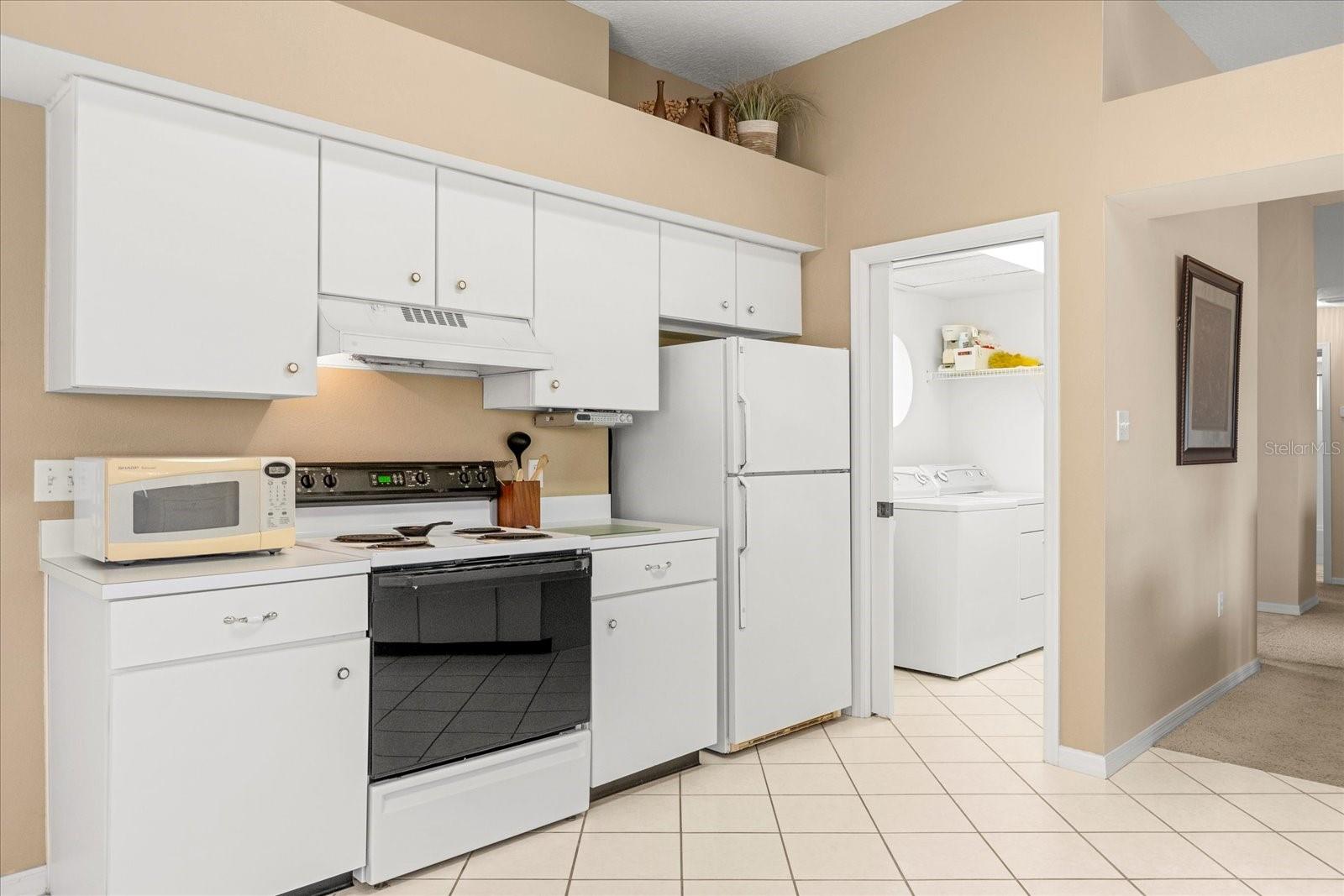 566 PETREL CIR, LAKELAND, FL, 33809