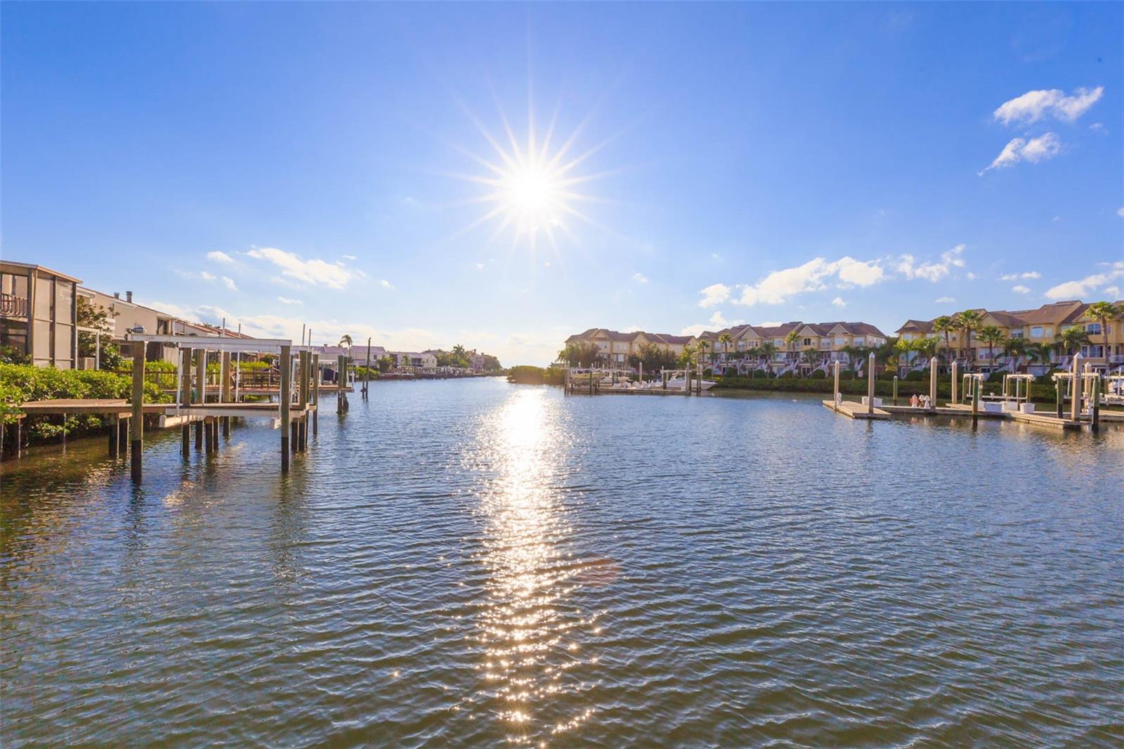 8707 SAILMAKER CT, TAMPA, FL, 33615