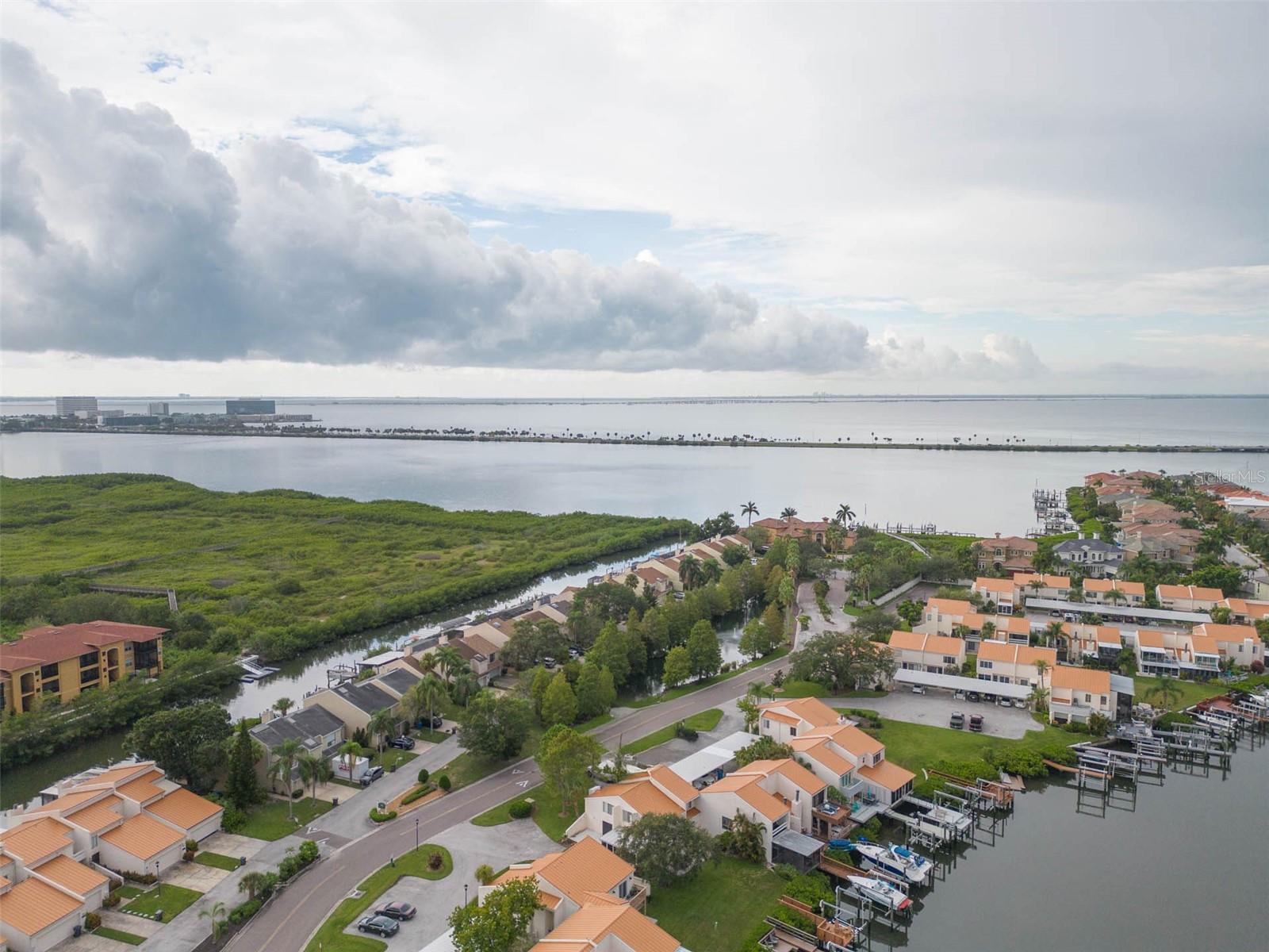 8707 SAILMAKER CT, TAMPA, FL, 33615