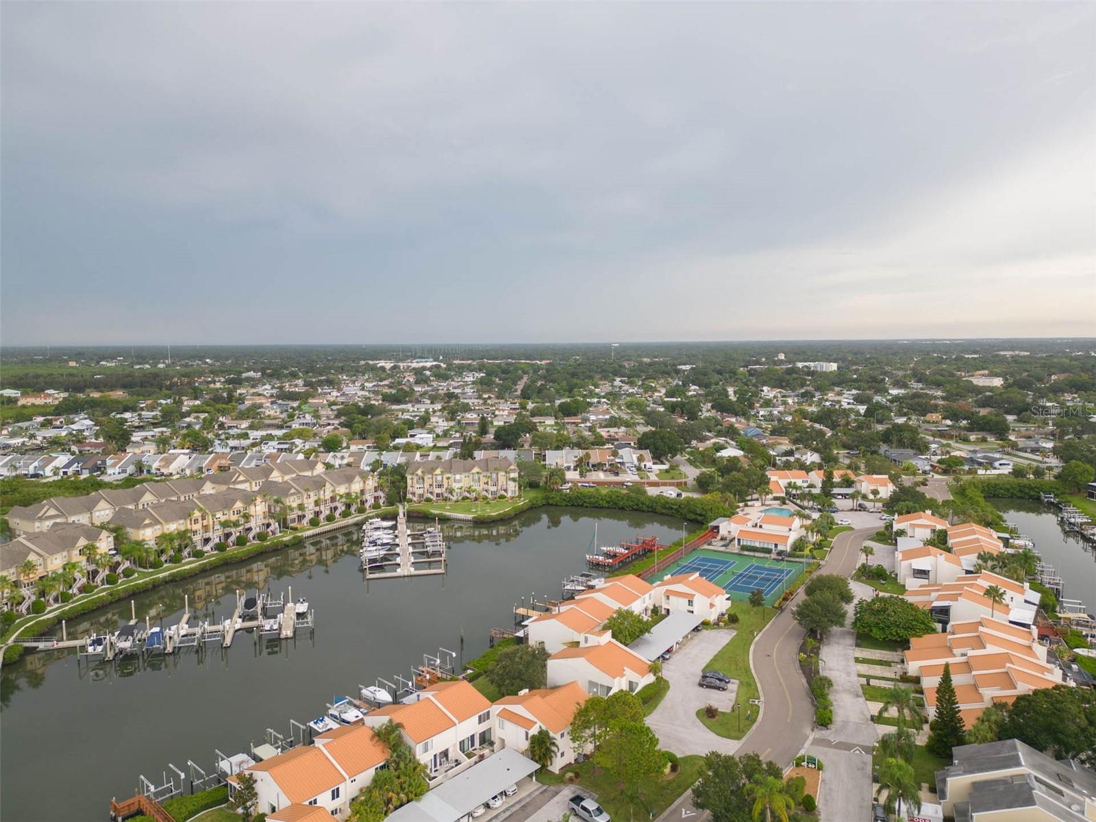 8707 SAILMAKER CT, TAMPA, FL, 33615
