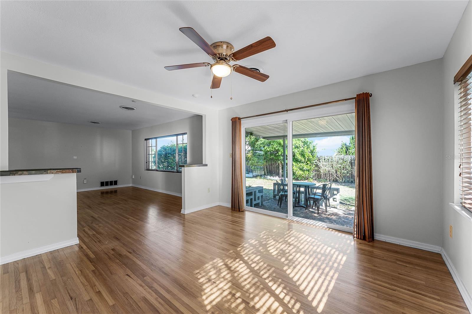 2545 DELLWOOD DR, ORLANDO, FL, 32806