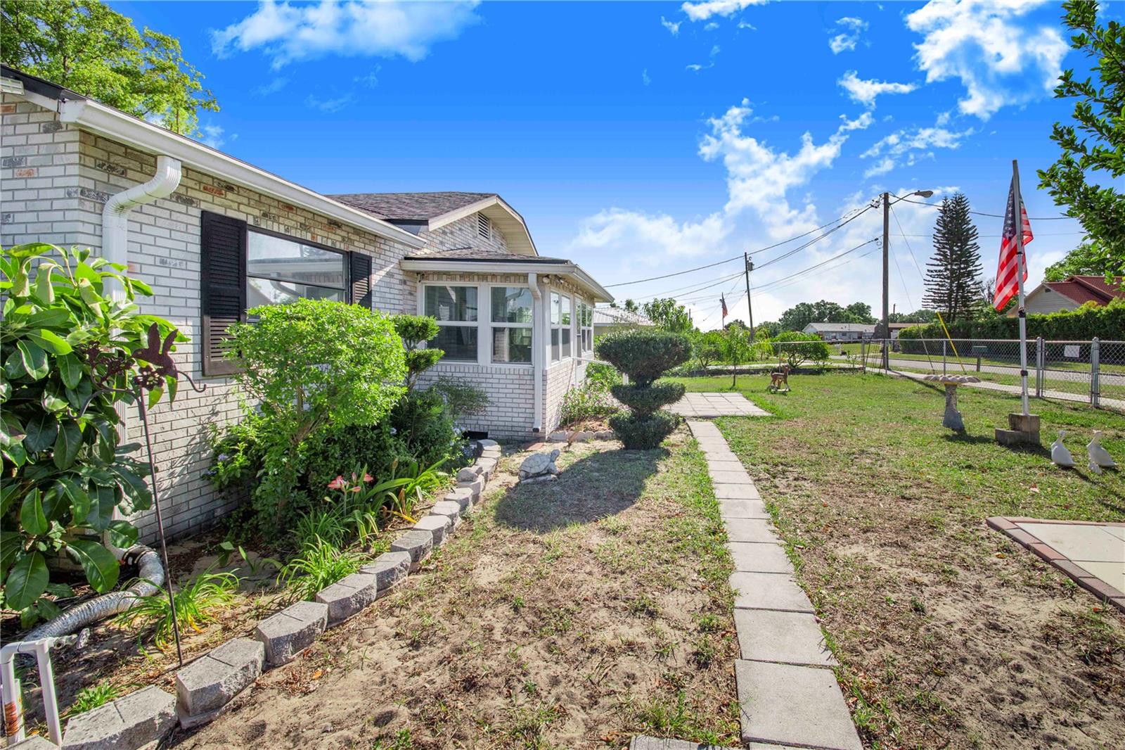 321 E MERRILL AVE, DUNDEE, FL, 33838