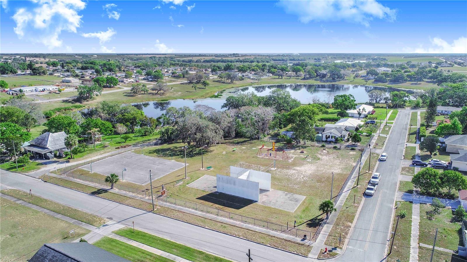 321 E MERRILL AVE, DUNDEE, FL, 33838