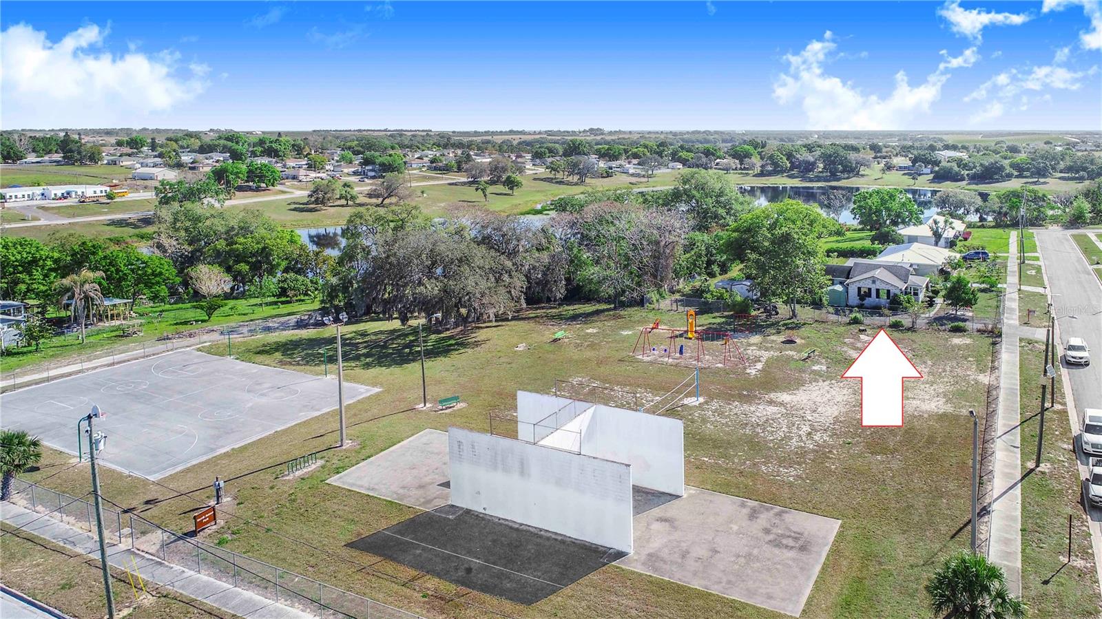 321 E MERRILL AVE, DUNDEE, FL, 33838