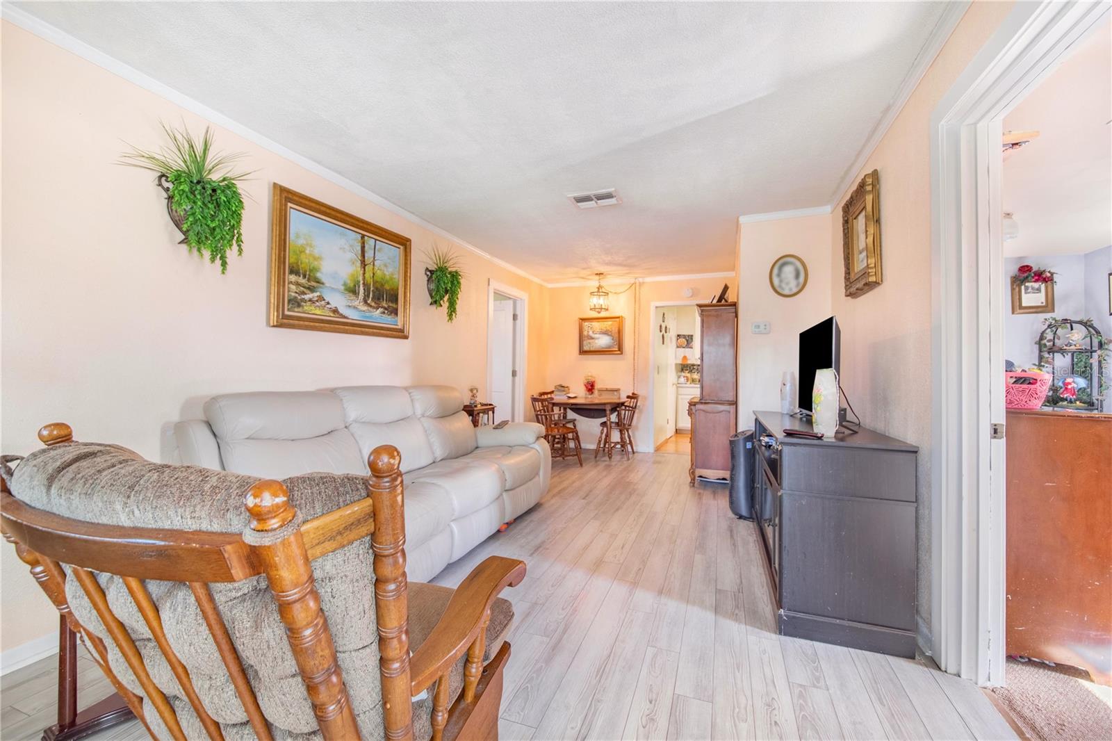 321 E MERRILL AVE, DUNDEE, FL, 33838