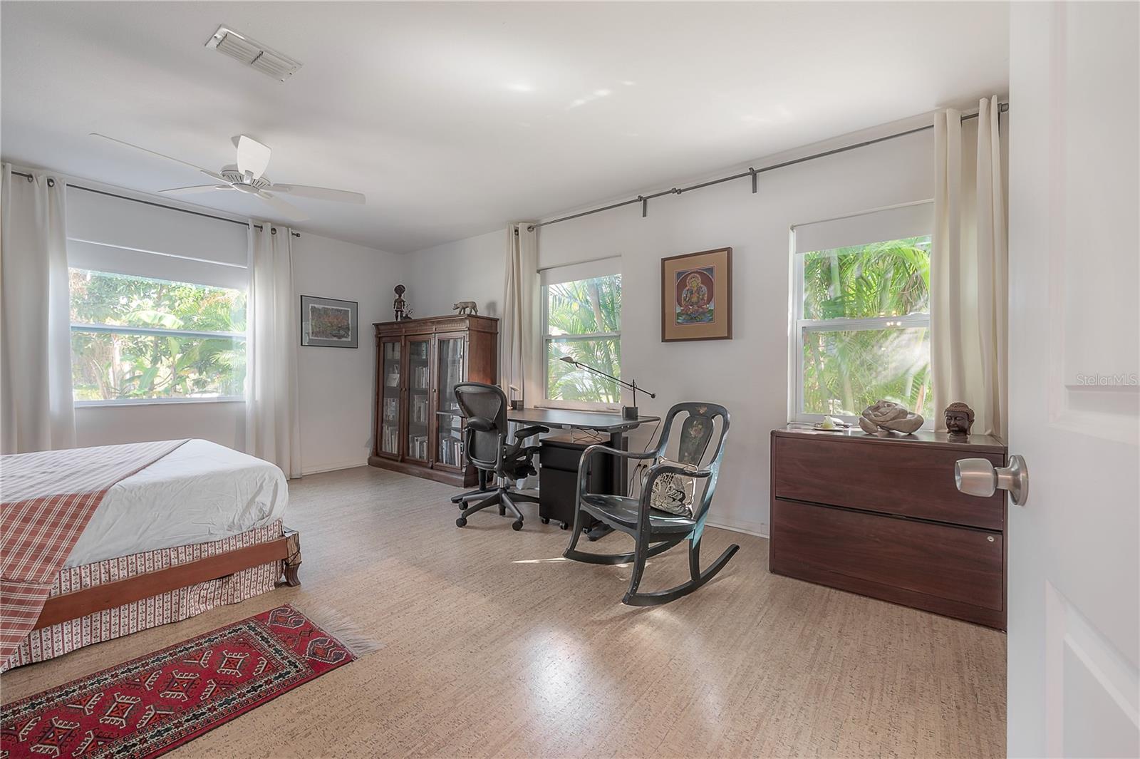604 W HILDA ST, TAMPA, FL, 33603