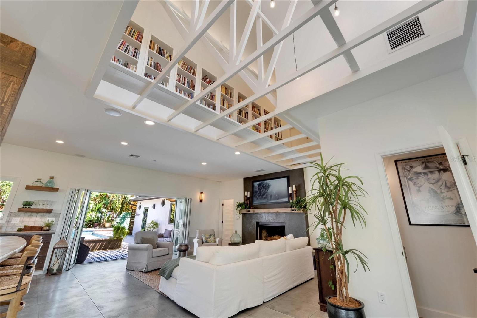 1715 SUNSET DR, CLEARWATER, FL, 33755