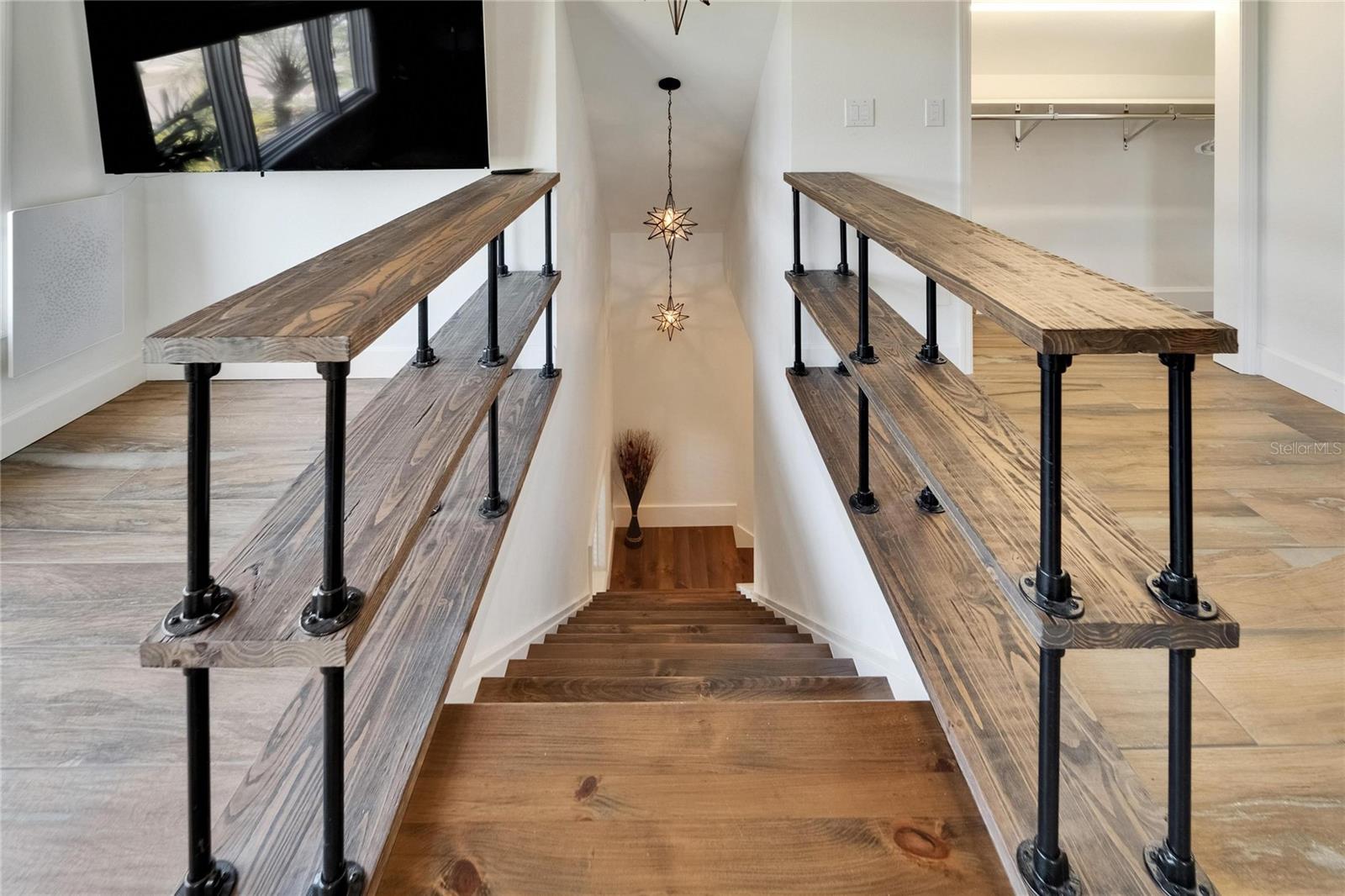 1715 SUNSET DR, CLEARWATER, FL, 33755