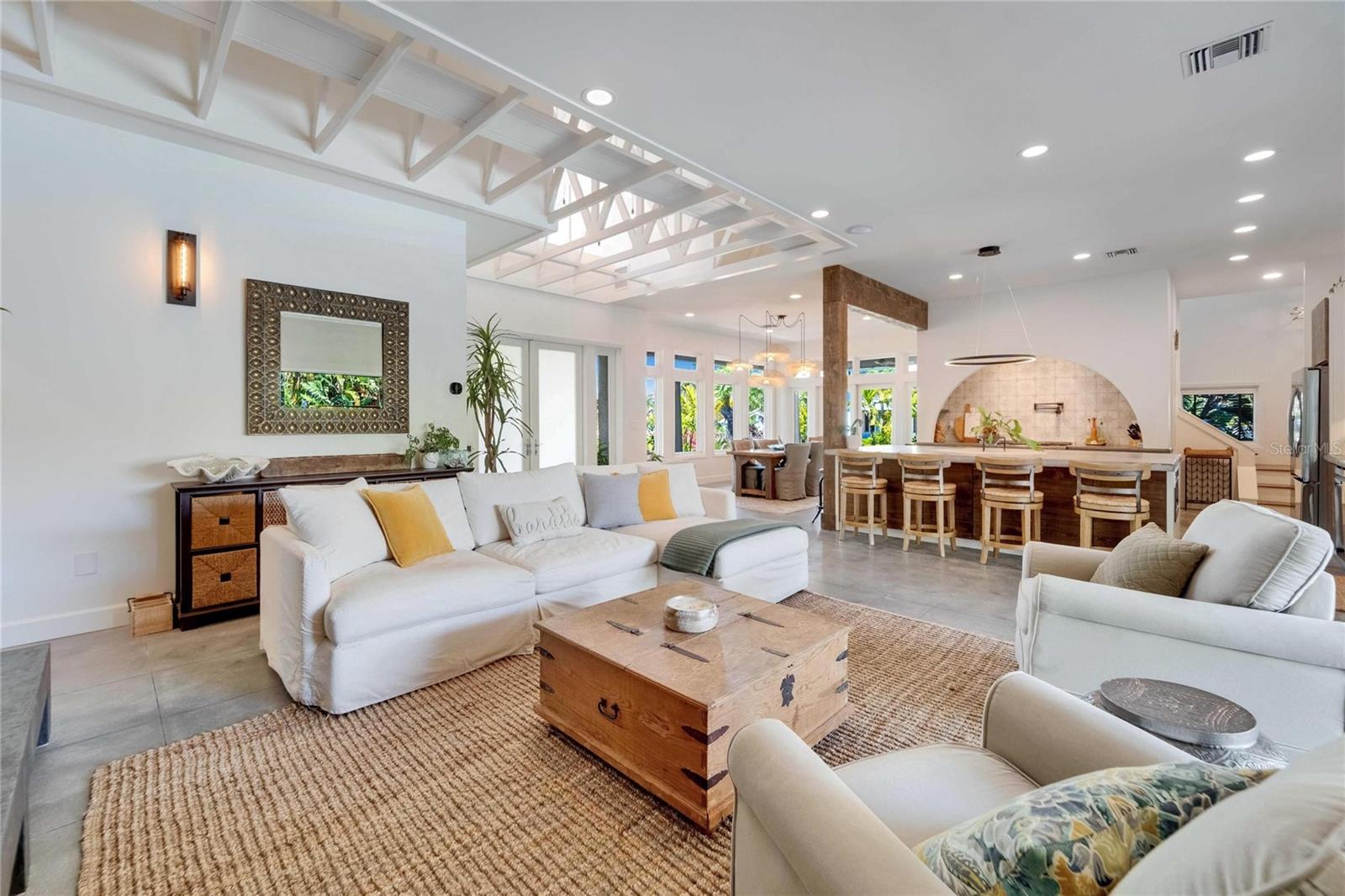 1715 SUNSET DR, CLEARWATER, FL, 33755
