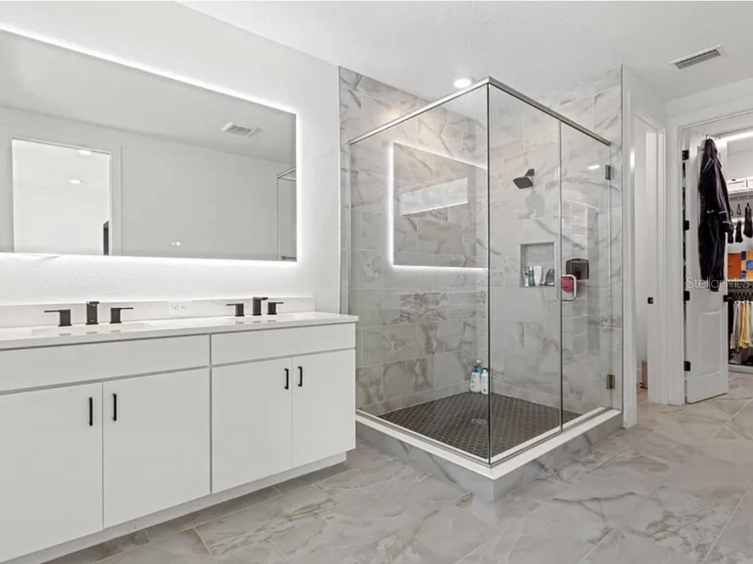 7985 AVON DIVE CT, WESLEY CHAPEL, FL, 33545