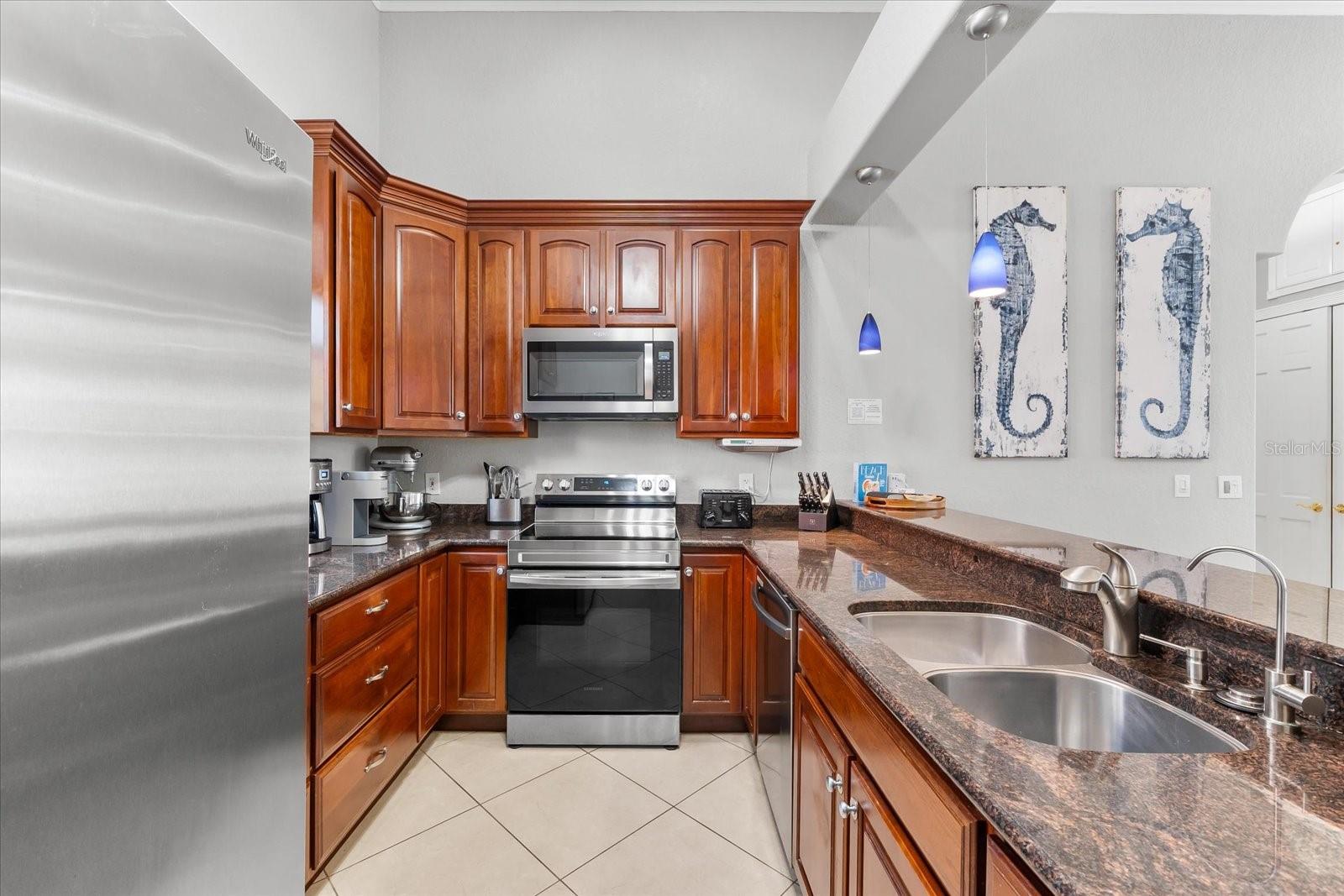 4001 5TH AVE, HOLMES BEACH, FL, 34217