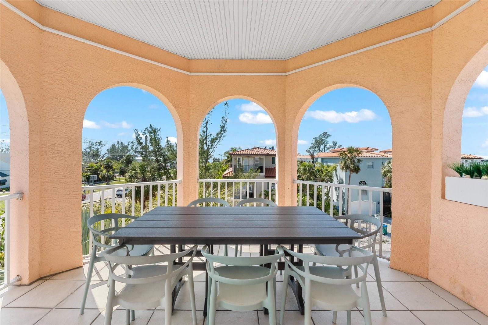 4001 5TH AVE, HOLMES BEACH, FL, 34217