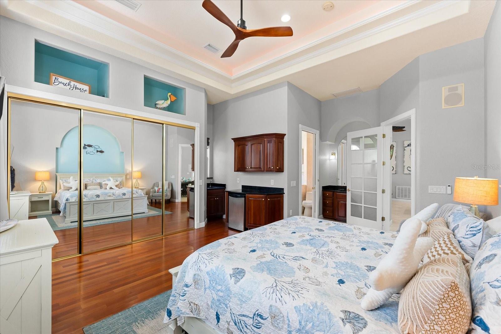 4001 5TH AVE, HOLMES BEACH, FL, 34217
