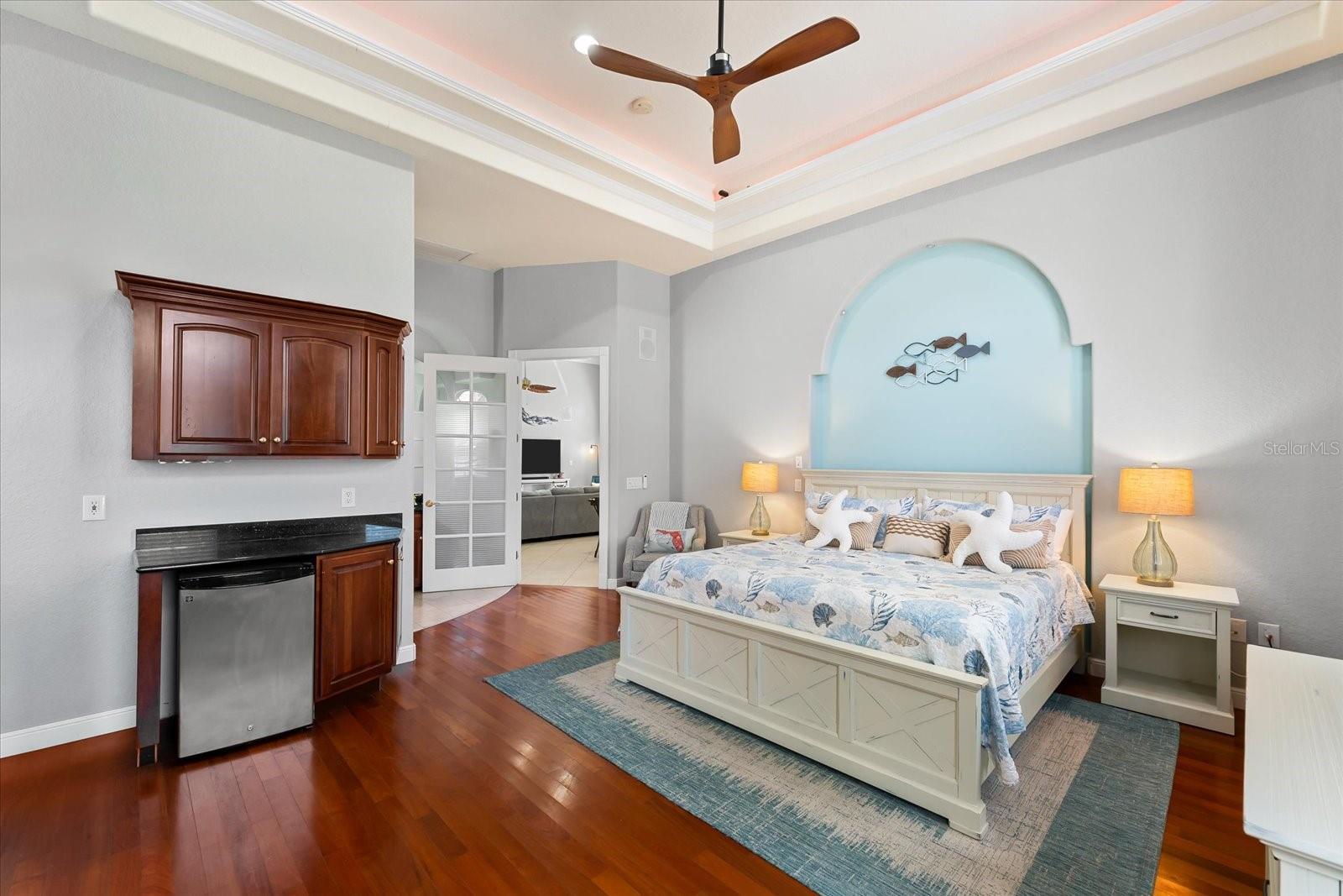 4001 5TH AVE, HOLMES BEACH, FL, 34217