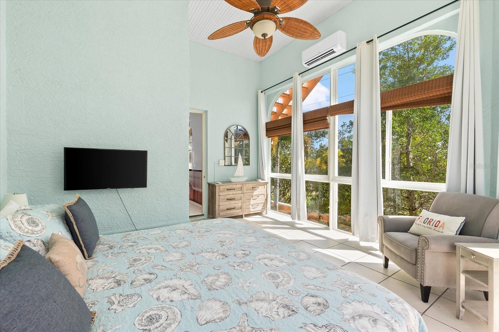 4001 5TH AVE, HOLMES BEACH, FL, 34217