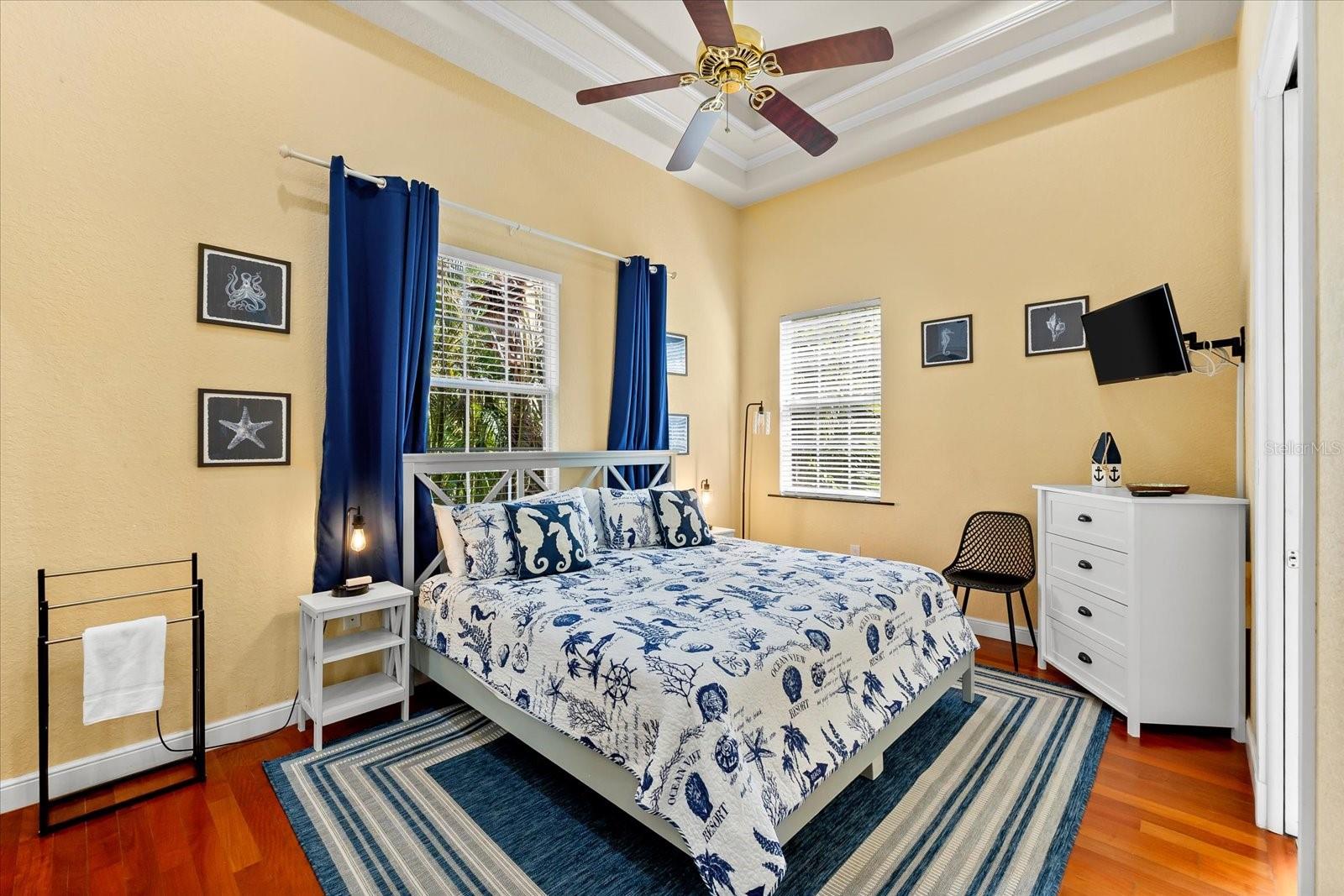 4001 5TH AVE, HOLMES BEACH, FL, 34217