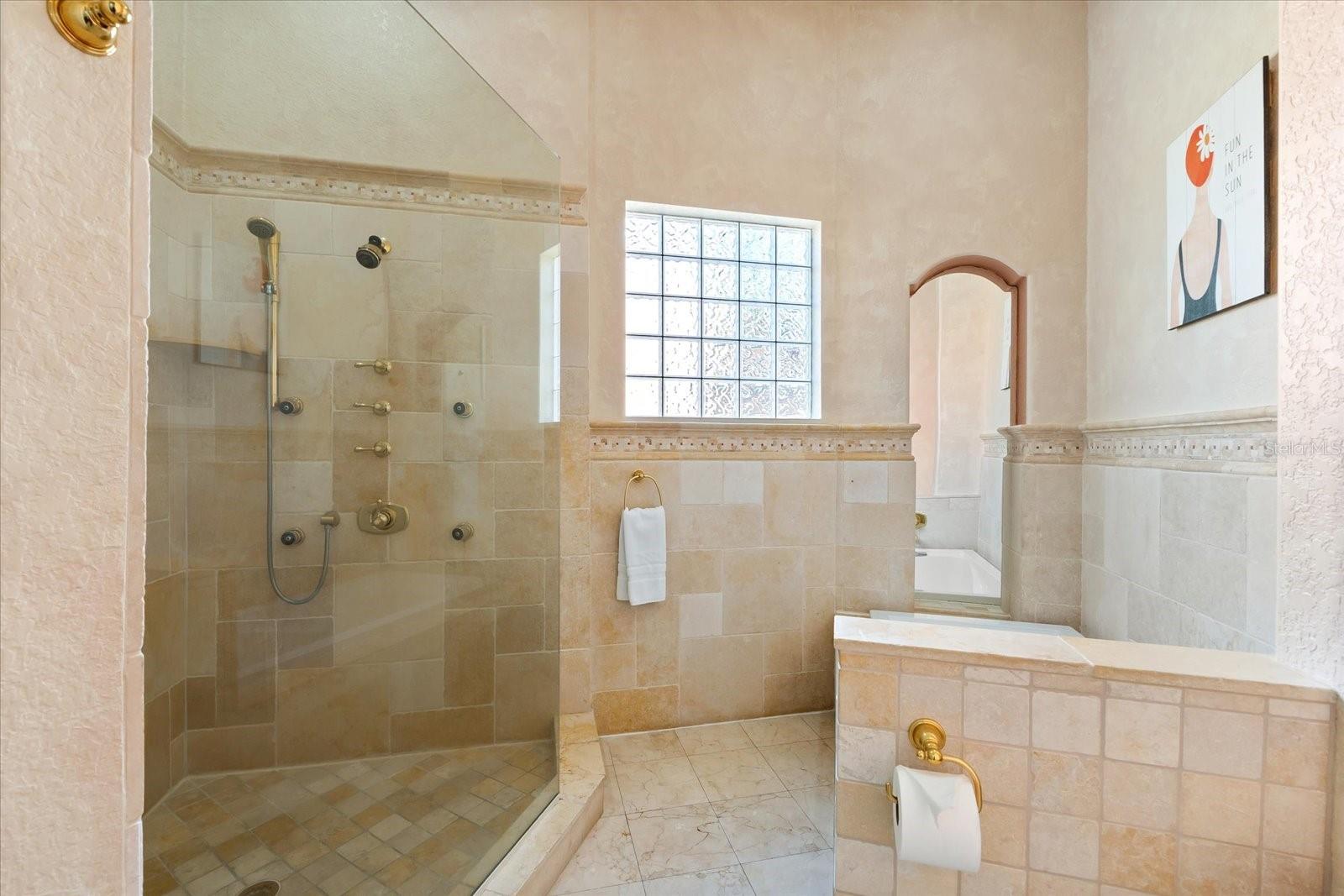 4001 5TH AVE, HOLMES BEACH, FL, 34217