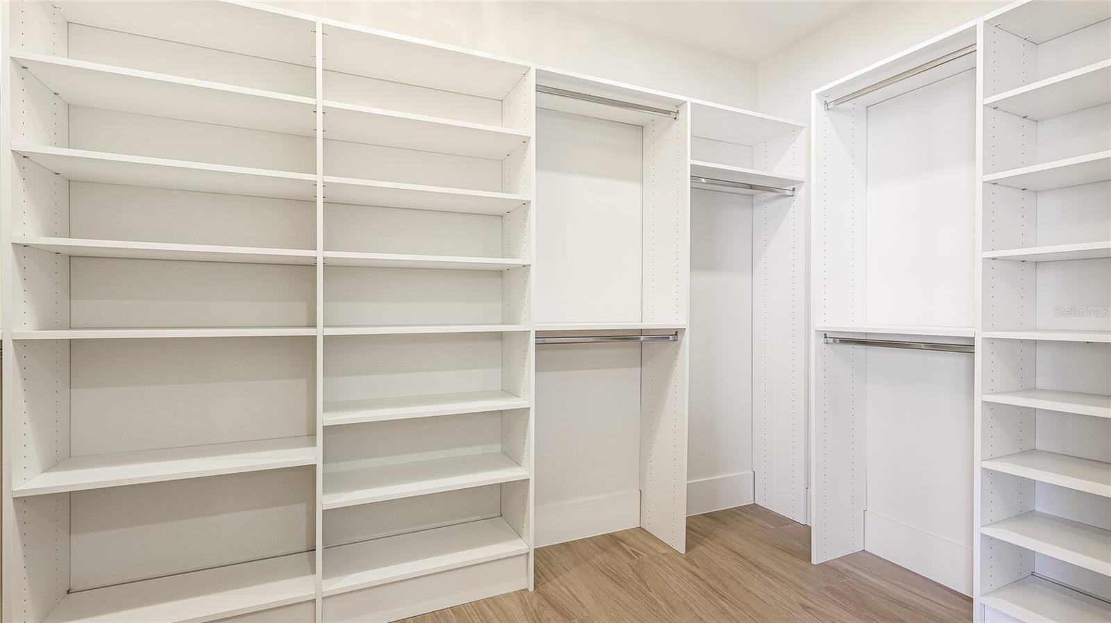 1211 GULF OF MEXICO DR #309, LONGBOAT KEY, FL, 34228