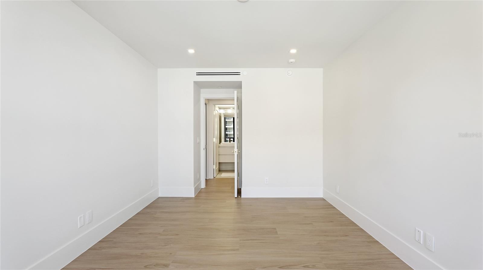 1211 GULF OF MEXICO DR #309, LONGBOAT KEY, FL, 34228