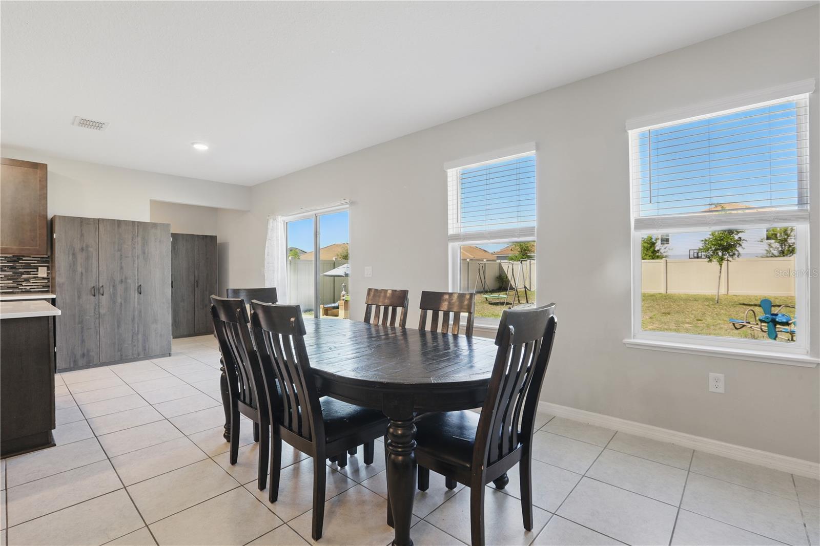 1158 OAK BLUFF DR, DAVENPORT, FL, 33837
