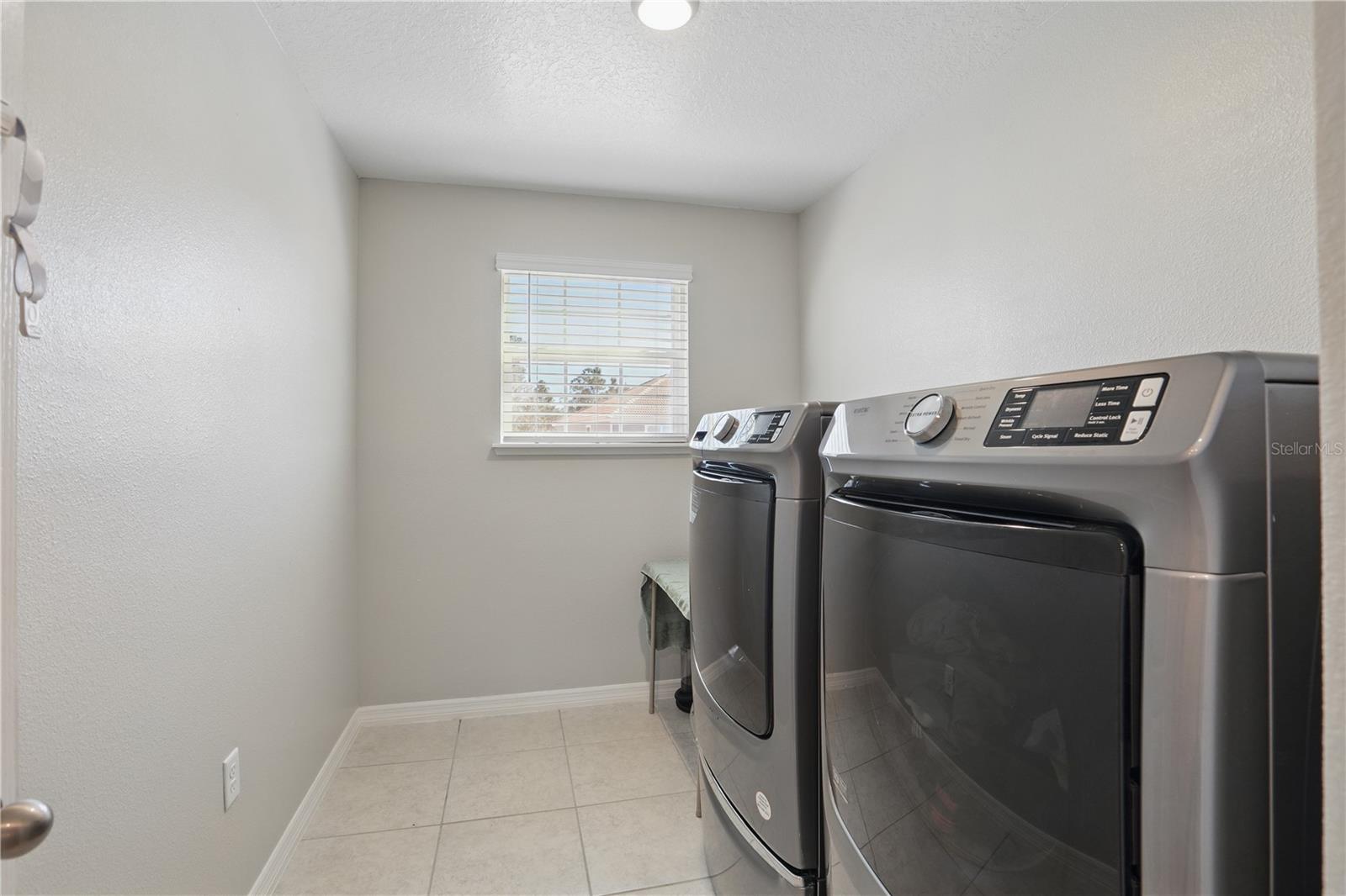 1158 OAK BLUFF DR, DAVENPORT, FL, 33837