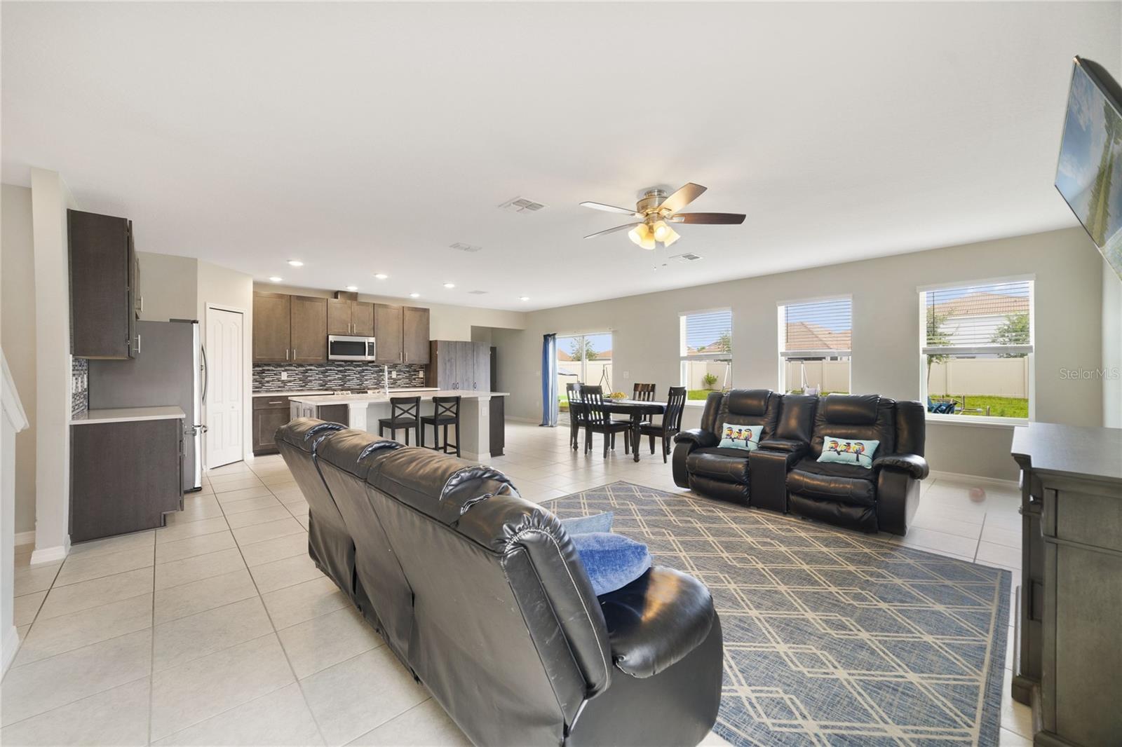 1158 OAK BLUFF DR, DAVENPORT, FL, 33837
