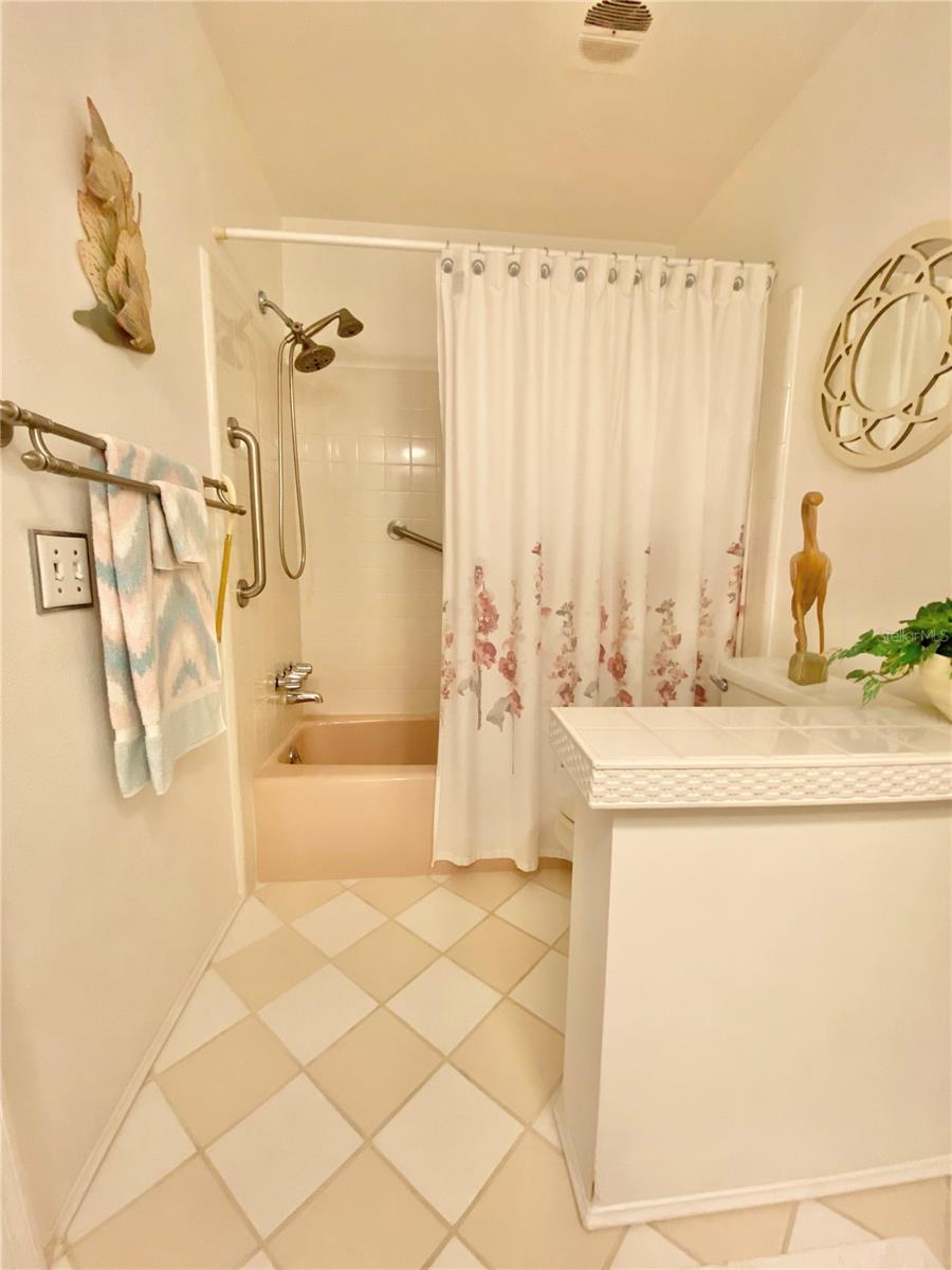 2550 GARY CIR, DUNEDIN, FL, 34698