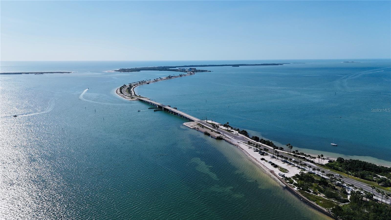 2550 GARY CIR, DUNEDIN, FL, 34698
