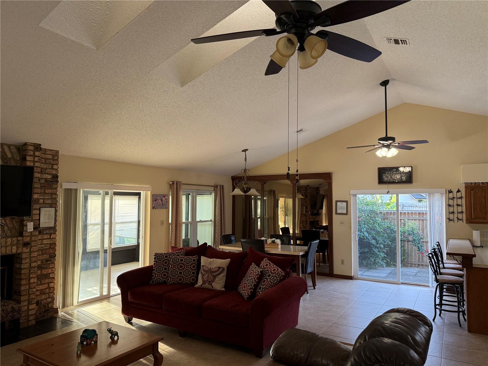 285 RINGWOOD DR, WINTER SPRINGS, FL, 32708