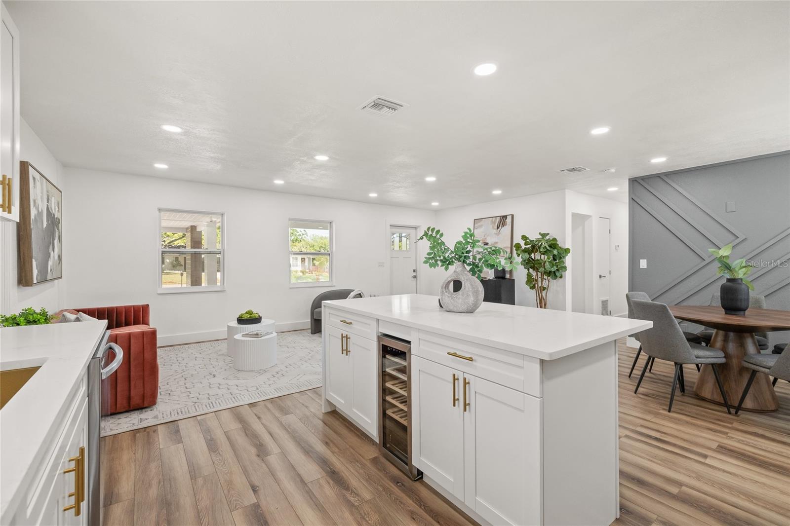 3906 W PEARL AVE, TAMPA, FL, 33611